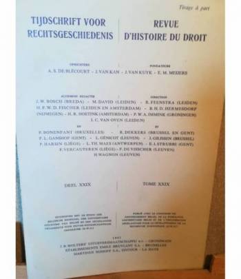 Revue d'histore du droit. Pietro de Francisci, Primordia civitatis (1959).